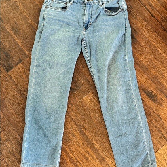 Tommy Bahama Blue Denim Relaxed Straight leg jeans - Picture 2 of 9